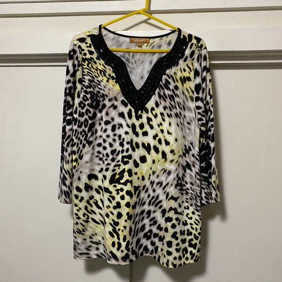 Ellen Tracy beautiful animal print tunic w/beaded neckline, size L - Picture 1 of 12